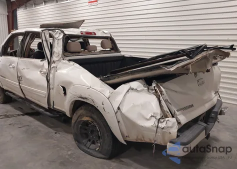 2004 Toyota Tundra Limited V8 from USA, damaged, VIN 5TBDT48134S435359